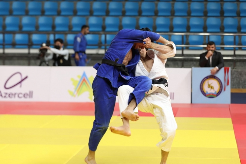 Kəramət Hüseynovdan qızıl medal