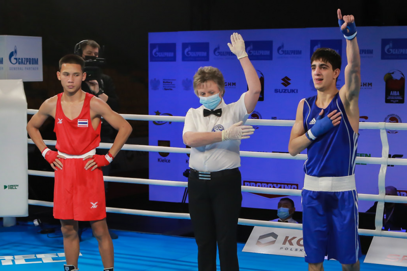 Əli Zamanov 1/4, Cəlal Qurbanov 1/8 finala yüksəldi