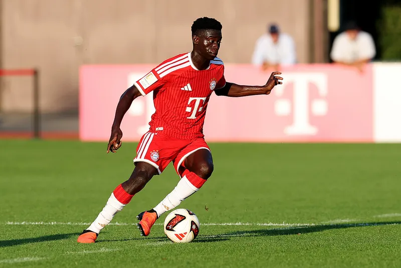 "Bavariya" 18 yaşlı seneqallının transferini bitirdi