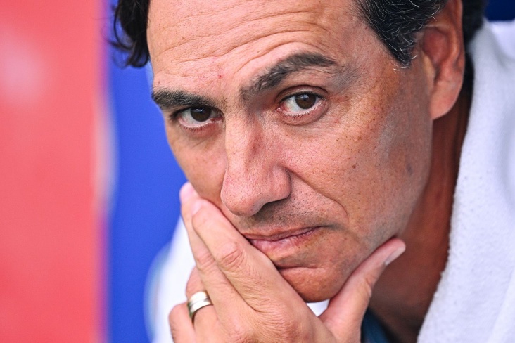 "Milan"ın əfsanəvi müdafiəçisi Roberto De Zerbinin köməkçisi olmaqdan imtina etdi