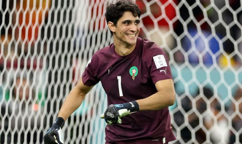 Yassin Bunu Afrikada ilin qapıçısı seçildi