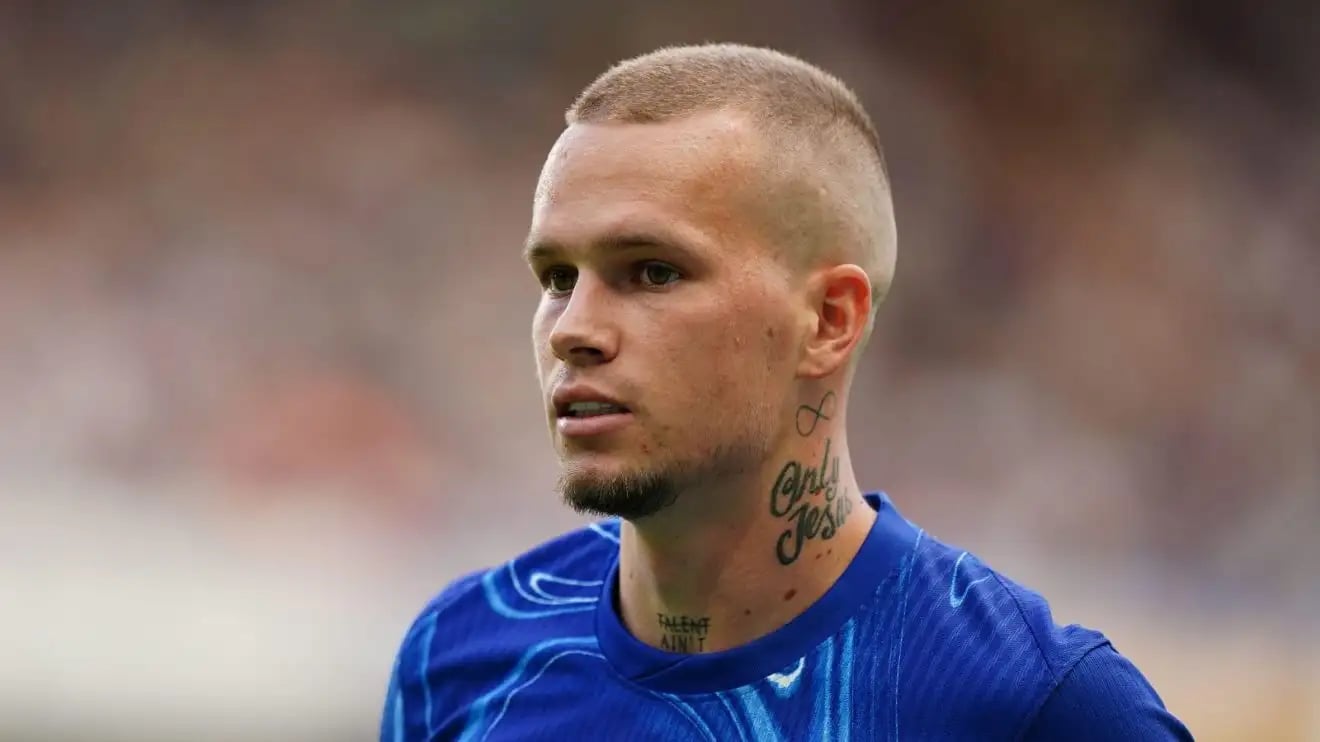 "Çelsi" ukraniyalı futbolçunu icarəyə göndərə bilər