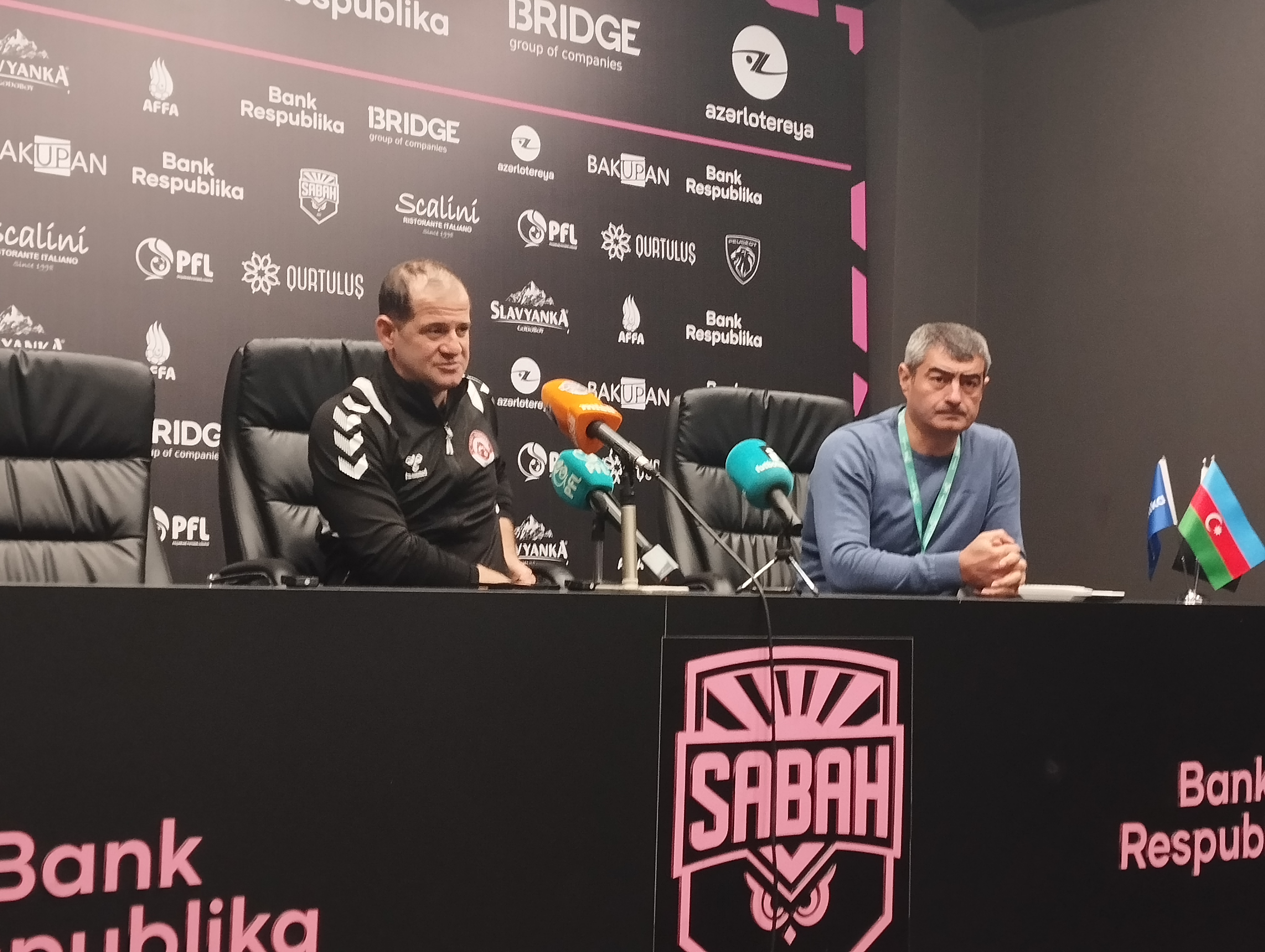 Elmar Baxşıyev: "Enişdə olan komanda belə geridönüşlər etməz"