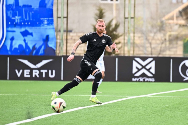 "Səbail"dən darmadağın, "Baku Sportinq" xal itirdi