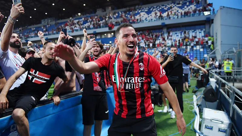 "Milan"dan ayrılan yarımmüdafiəçi Qətər klubu ilə anlaşdı
