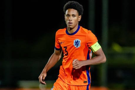 "Barselona" Belçikadan müdafiəçi gətirir