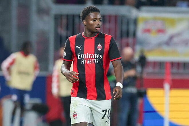 "Milan"ın yarımmüdafiəçisi avrokuboklarda rekorda imza atdı