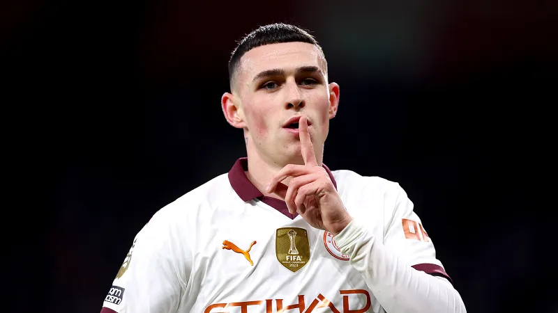 Fil Foden müqaviləsinin müddətini uzatdı