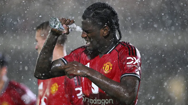 19 yaşlı futbolçu "Mançester Yunayted"in ən yaxşısı oldu