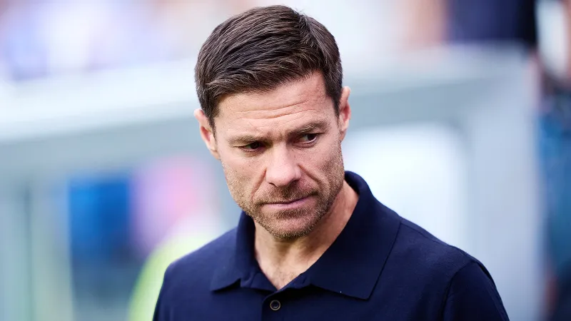 "Liverpul" rəhbərliyi Xabi Alonsonun agentləri ilə təmasa keçib