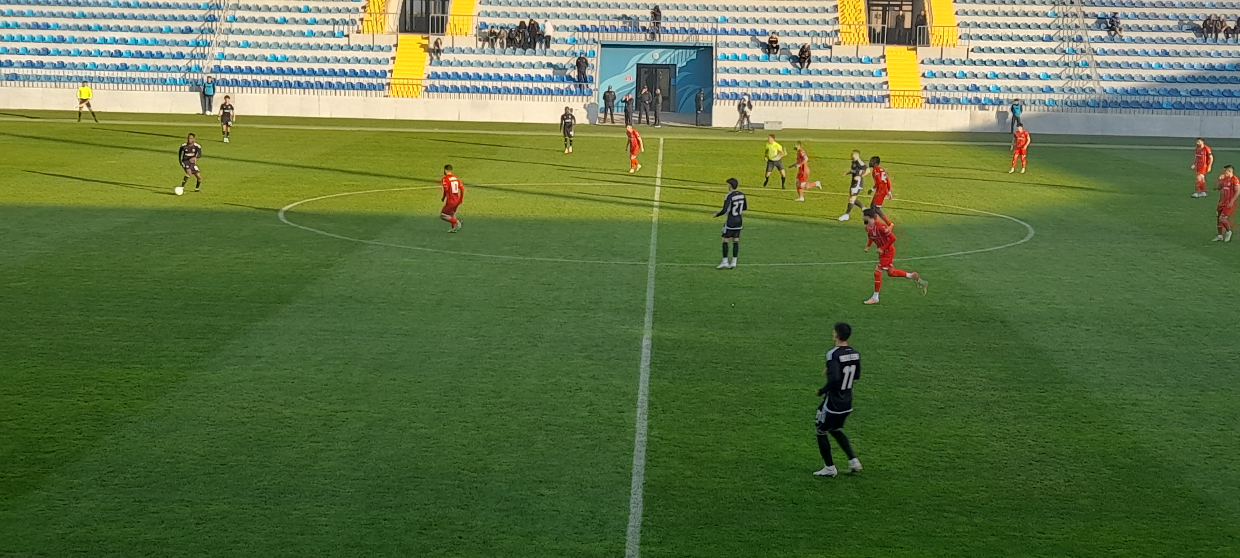 "Araz-Naxçıvan" son saniyələrdə avtoqola üzüldü