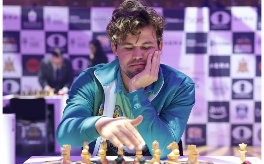 Maqnus Karlsen cins şalvara görə dünya çempionatından qovuldu