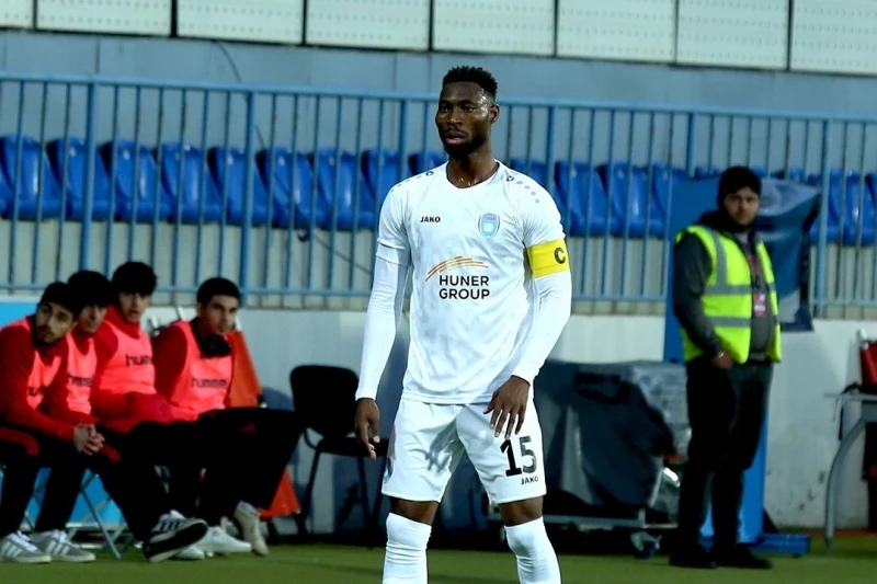 “Turan Tovuz”un müdafiəsi dağılır? Hakman üçün səssiz savaş