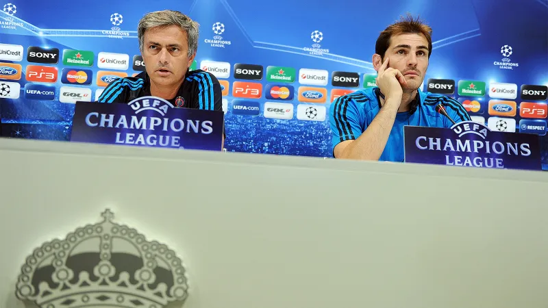 "Real"ın canlı əfsanəsi Joze Mourinyoya qarşı