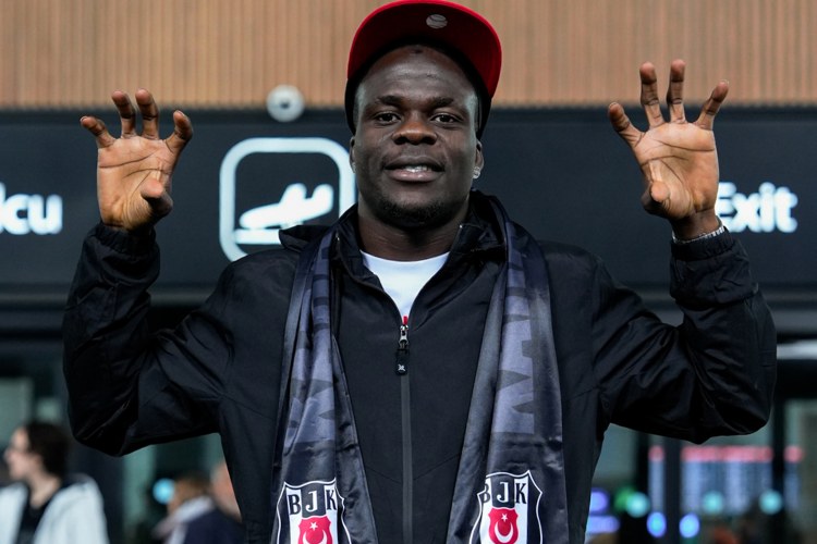 "Beşiktaş" beninli vingeri İstanbula gətirdi