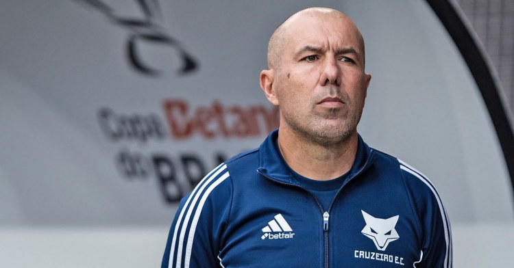 Tanınmış məşqçi Braziliya klubundan ayrıldı