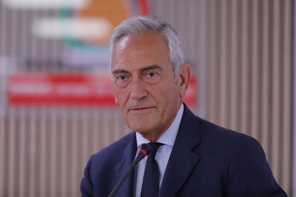 İtaliya Futbol Federasiyasının prezidenti istefa verdi