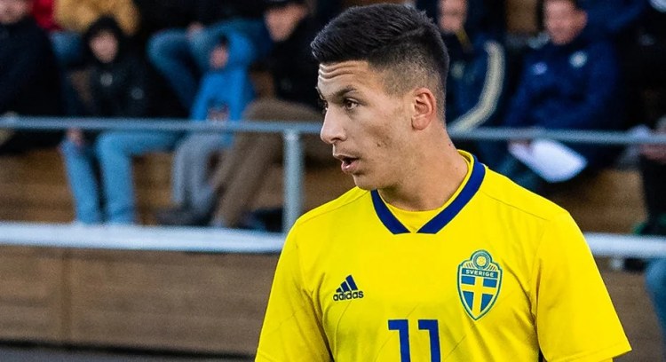 "Roma" "Barselona"nın müdafiəçisi ilə maraqlanır