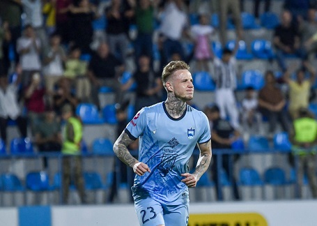 "Zirə"nin hücumçusunu itirdi