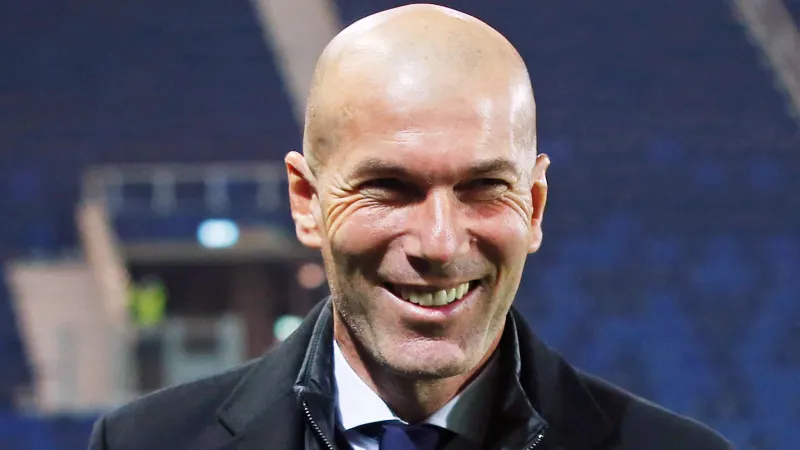 Zinedin Zidan hazırda dünyanın ən yaxşı futbolçusunun adını çəkdi