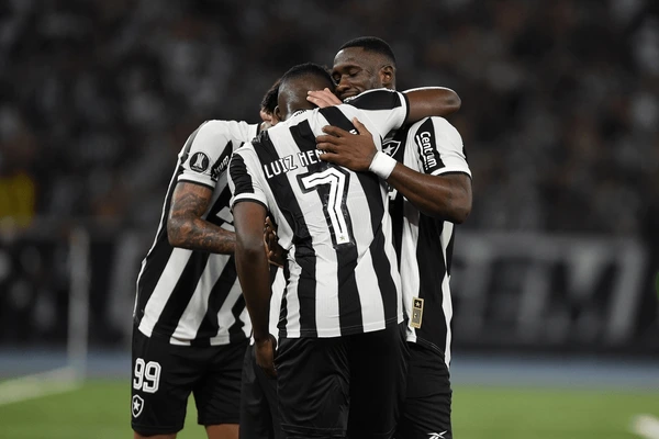 KDÇ: Braziliya klubu turnirə qələbə ilə başladı