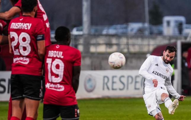 "Qarabağ"ın qələbəsi, "Qəbələ" futbolçularının hakimə narazılığı - Video