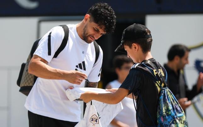"Qarabağ" Niderlanda yollandı