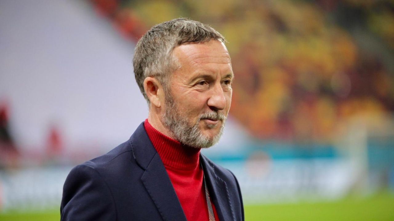 FCSB-nin baş meneceri Qurban Qurbanovu nümunə göstərdi