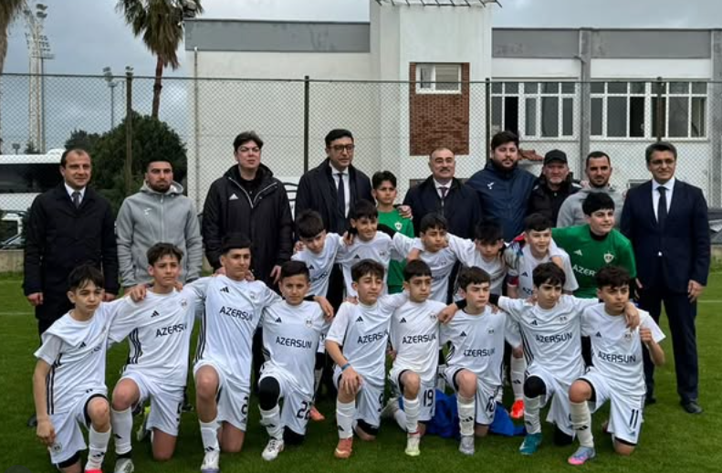 “Qarabağ”ın U-12 komandası Antalyada yarımfinala yüksəlib