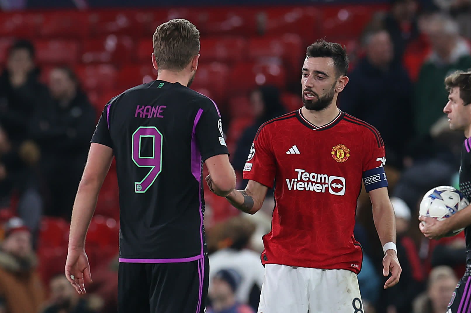 Bruno Fernandes: "Harri Keyn "Tottenhem"də qalsaydı, tarixə düşərdi"