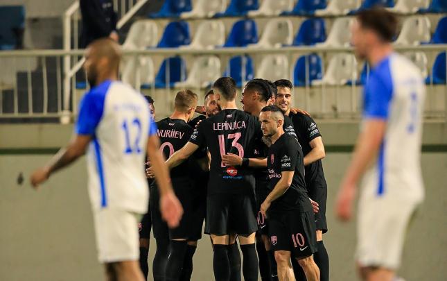 İqor Noqeyra yubiley qolunun müəllifi oldu