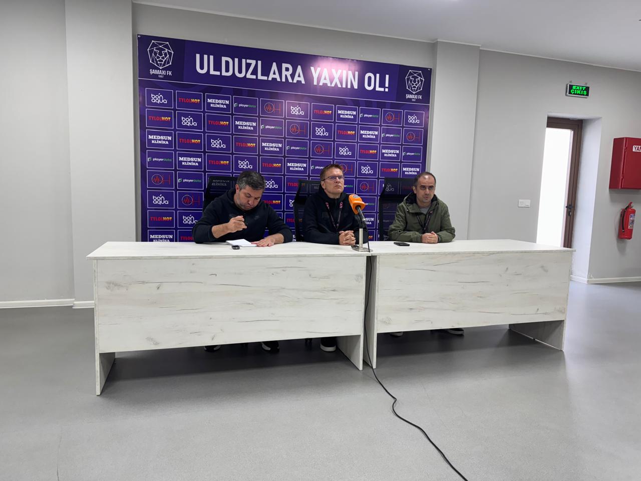 "Sabah"ın baş məşqçisi: "Bu qaranlıq otaqda pişik axtarmaq kimidi"