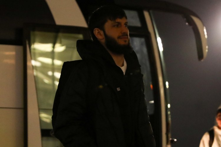 "Qarabağ" İngiltərəyə yola düşdü