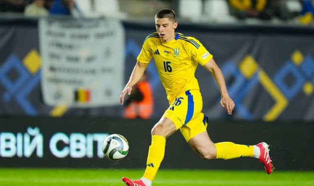 Ukraynalı futbolçu: "Azərbaycan ikinci yer uğrunda bizə rəqibdir"