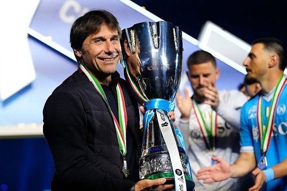 Superkubok ənənəvi formatına qayıdır