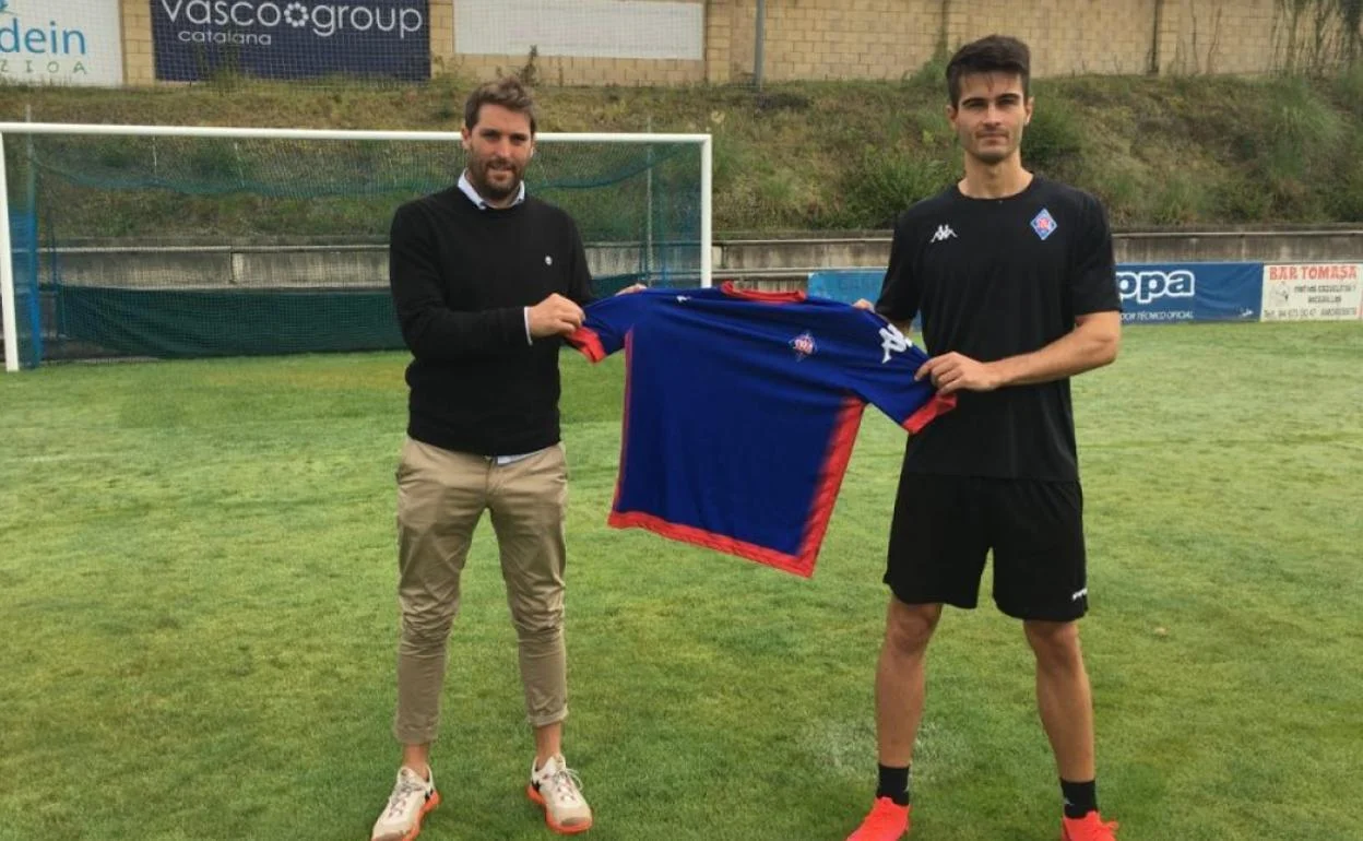 "Sabah"dan ayrılan müdafiəçi Asiyaya üz tutdu