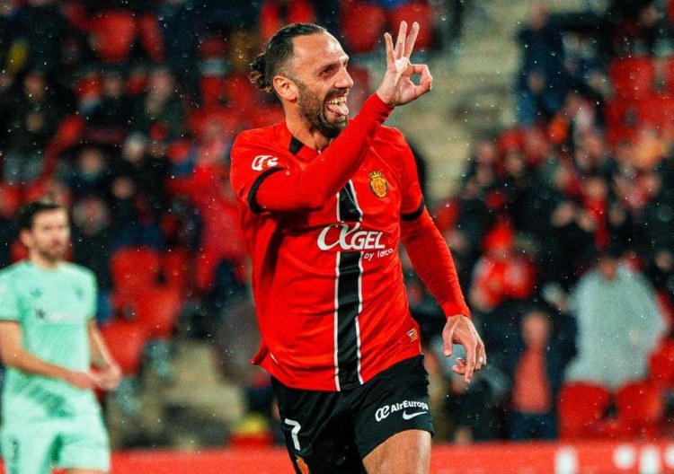 "Fənərbaxça" İspaniya klubuna təklif göndərəcək