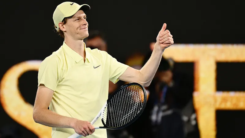 Florentino Peres dünyanın bir nömrəli tennisçisinə "Real" forması hədiyyə etdi