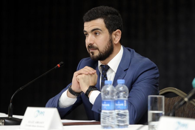 Elgiz Abbasov: "Onların bu 3 stadionda oynamaq imkanı vardı, yekunda digər variantı seçdilər"