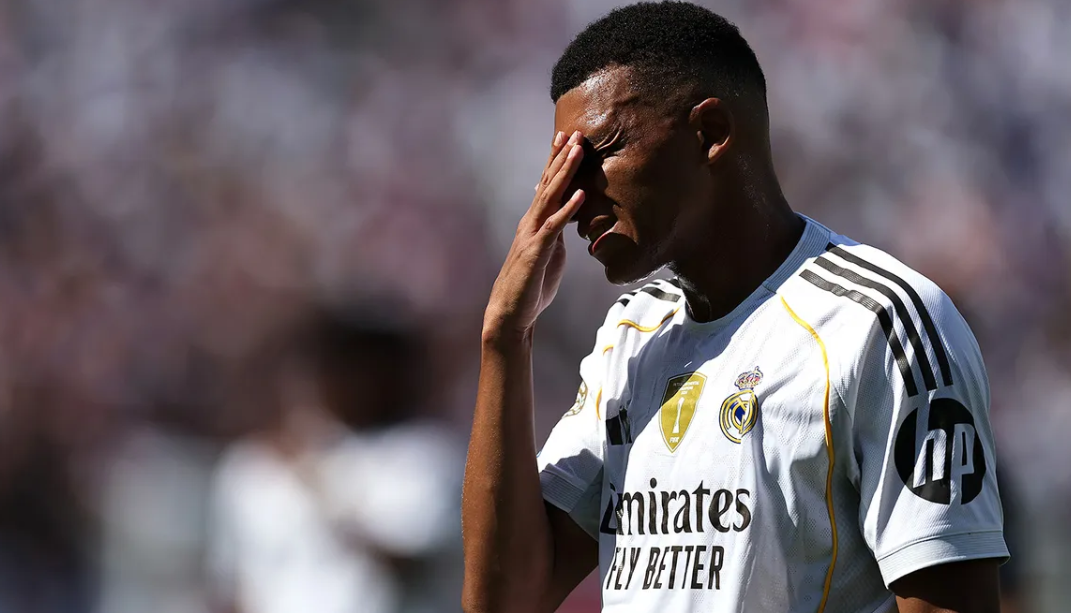 Mbappe Çin xalqından üzr istədi