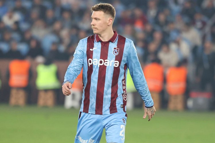 Türkiyəli müdafiəçi "Əl-Nəsr"ə keçir