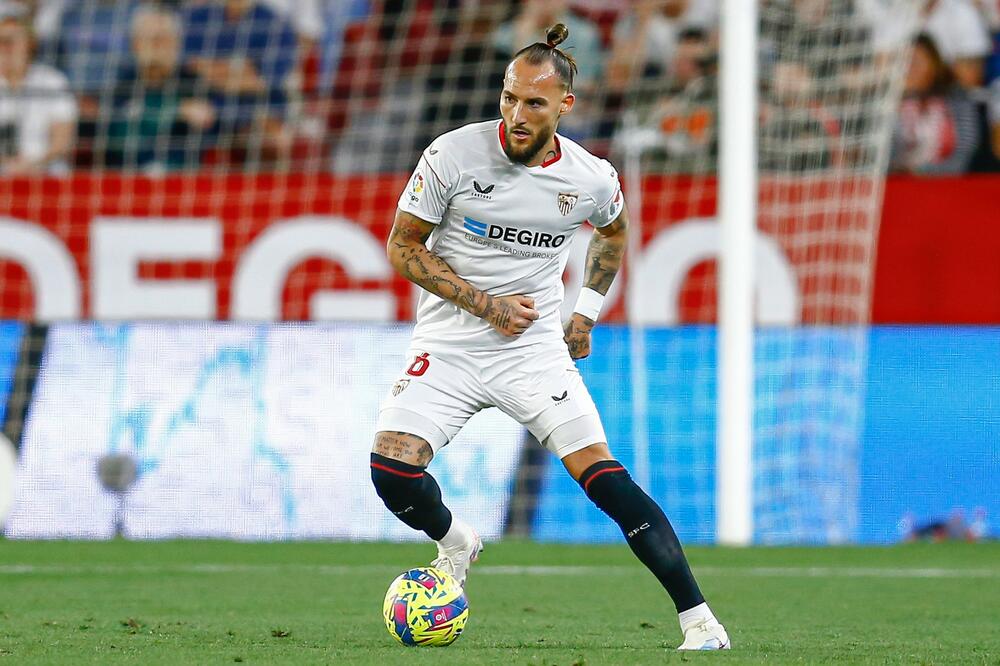 Səudiyyə Ərəbistanı klubu tanınmış futbolçu ilə danışıq aparır