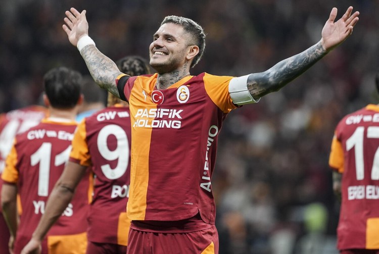 "Qalatasaray"dan ayrılan ulduz futbolçu "Beşiktaş"a keçə bilər