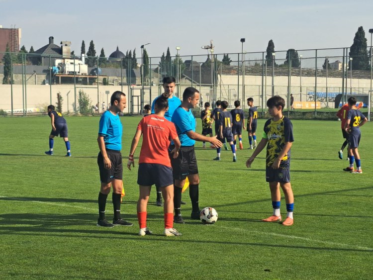 "Kəpəz"in U-14 komandası U-17 millimizə qalib gəldi