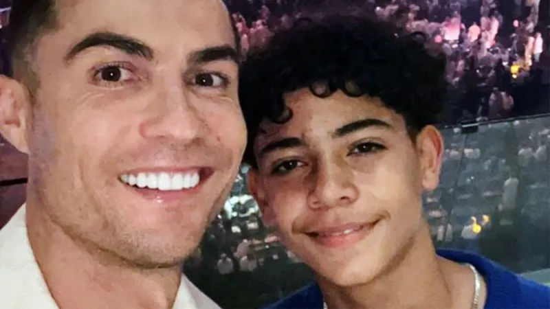 "Real" Kriştiano Ronaldonun oğlu ilə müqavilə bağlamayacaq