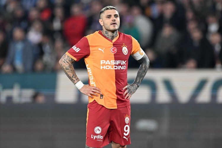 "Qalatasaray" rəhbərliyi İkardiyə vaxt verdi