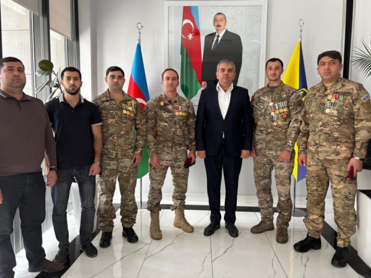“Kəpəz”in İdarə Heyətinin sədri müharibə veteranları ilə görüşüb