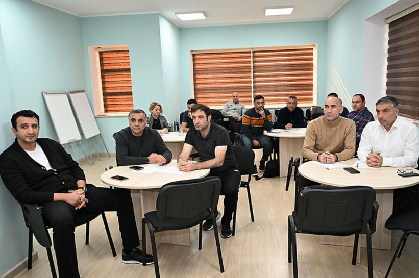 AFFA-nın təşkilatçılığı ilə məşqçi kurslarının təlimatçıları üçün kurs keçirilib
