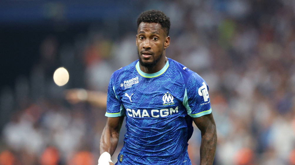 "Beşiktaş" panamalı müdafiəçinin transferini bitirmək üzrədir