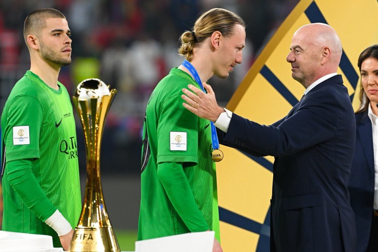 PSJ-yə kubok qazandıran qapıçı zədələndi